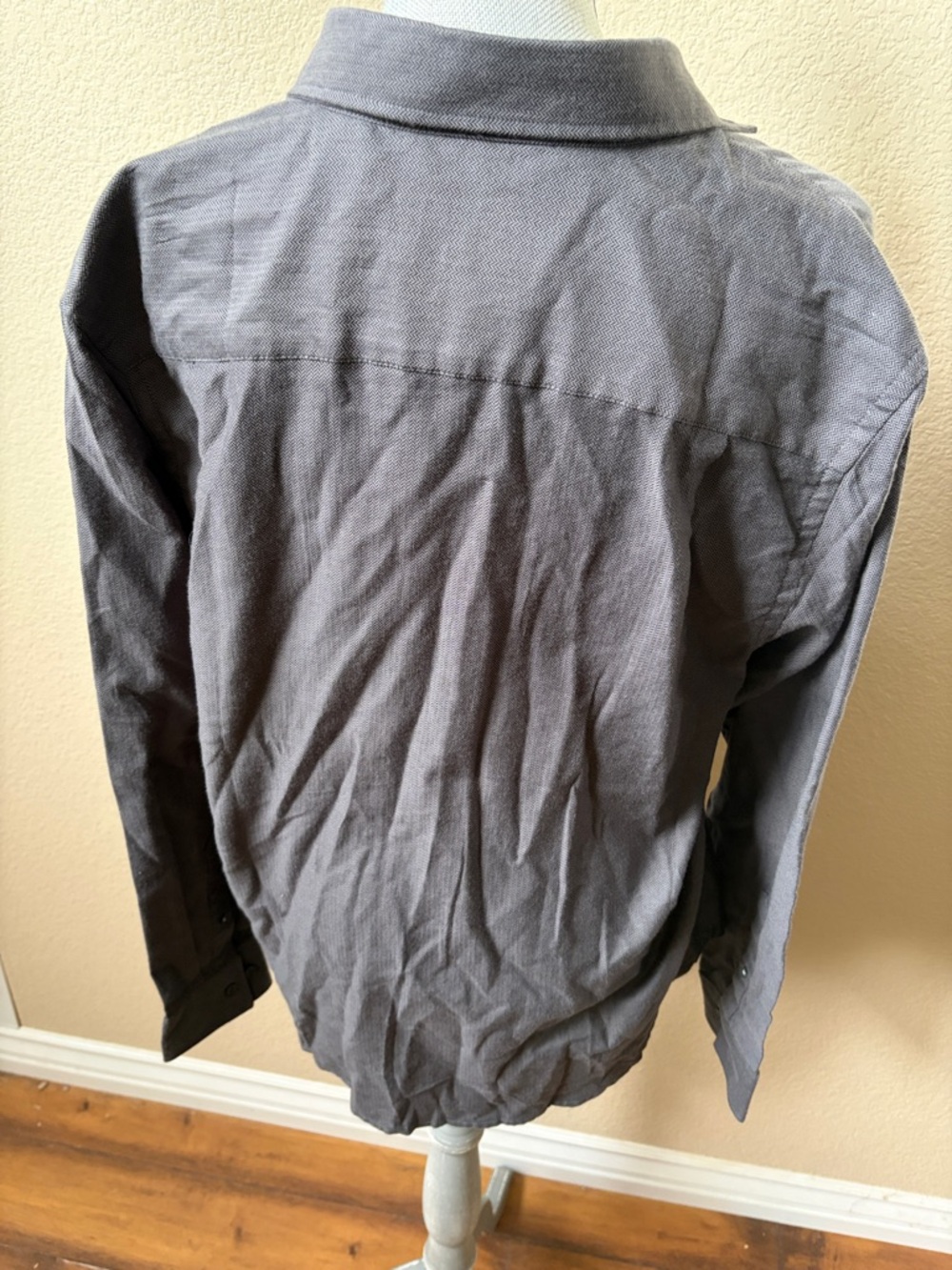 Ted Baker Gray Herringbone Button Up Shirt Geometric Print Trim Men’s Large - Picture 4 of 13